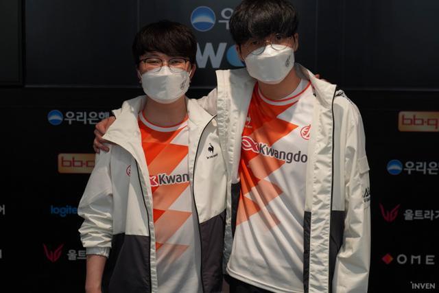 在于他对新 在于他对新