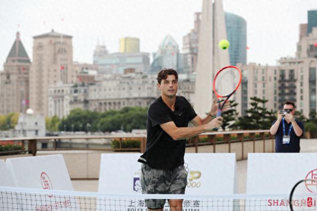 的霸主地位 的霸主地位